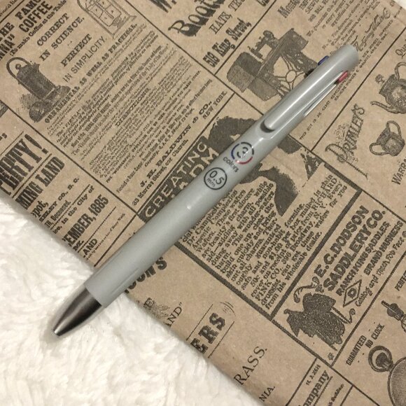 NWOT Blen Zebra 3 Color Ballpoint 0.5mm Pen + Signo Pen Set - Picture 1 of 13